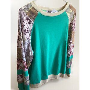 Women’s Sweater Size M Green Knit Shirt W/ Patchwork Long Sleeves Boho NWT  (C5)